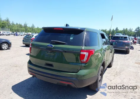 2016 Ford Police Interceptor z USA, uszkodzony, nr VIN 1FM5K8AT5GGC07746